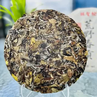 2018 GongMei White Tea Cake 2018 GongMei White Tea Cake