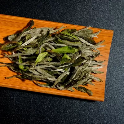 2021 Bronze Award Peony White Tea