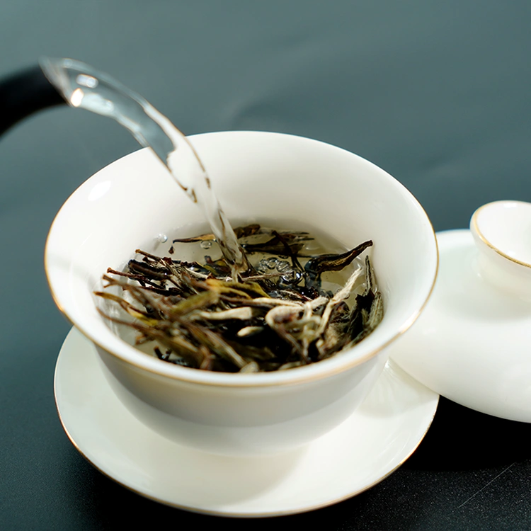 2014_Carbon_Roasted_White_Peony_White_Tea_5.webp